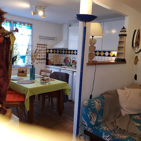 Herm'S Petite Maison Atypique Et Cour Privative - Avenue Du Marche - Ideal Couple Ou Jeunes Parents Cabourg Extérieur photo