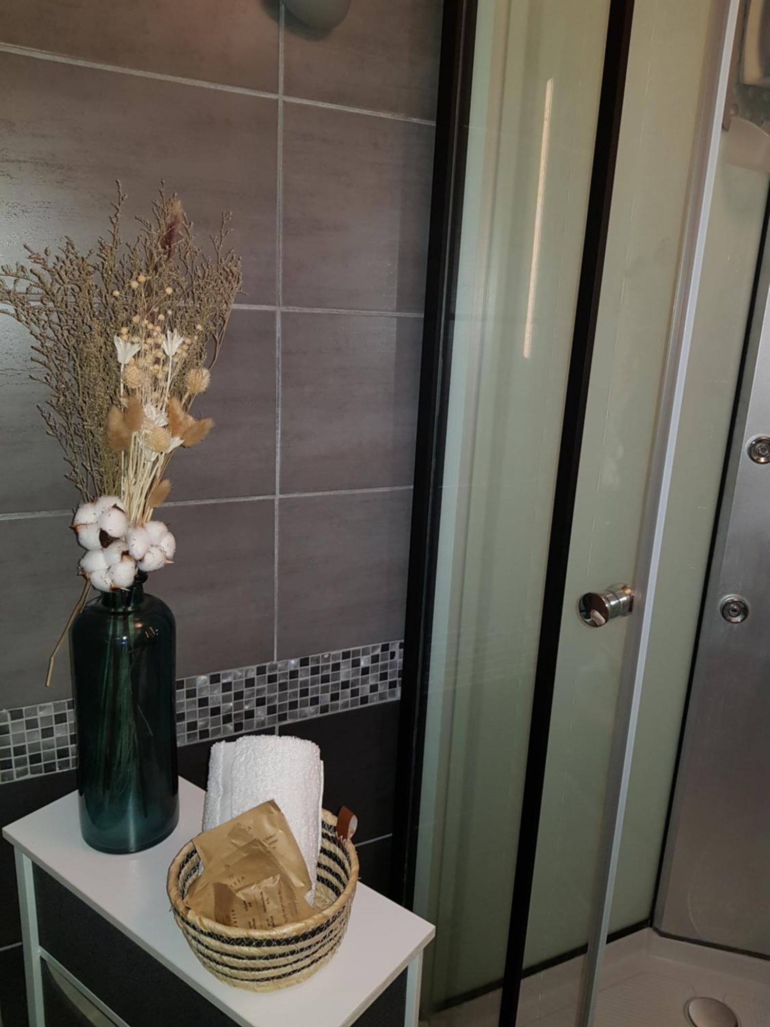 Herm'S Petite Maison Atypique Et Cour Privative - Avenue Du Marche - Ideal Couple Ou Jeunes Parents Cabourg Extérieur photo